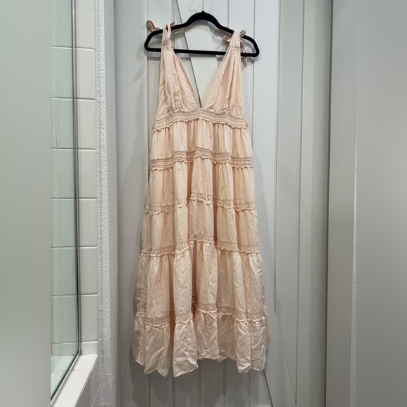 Free People Dresses & Skirts - Free People Lily of The Valley Midi Dress - Peachy Keen - Xs